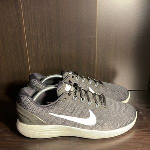 Men’s Nike Lunarglide 9 size 11.5